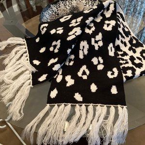Express Extra Long & Wide Fringed Scarf NWOT